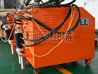 临沂虎克环槽铆钉机